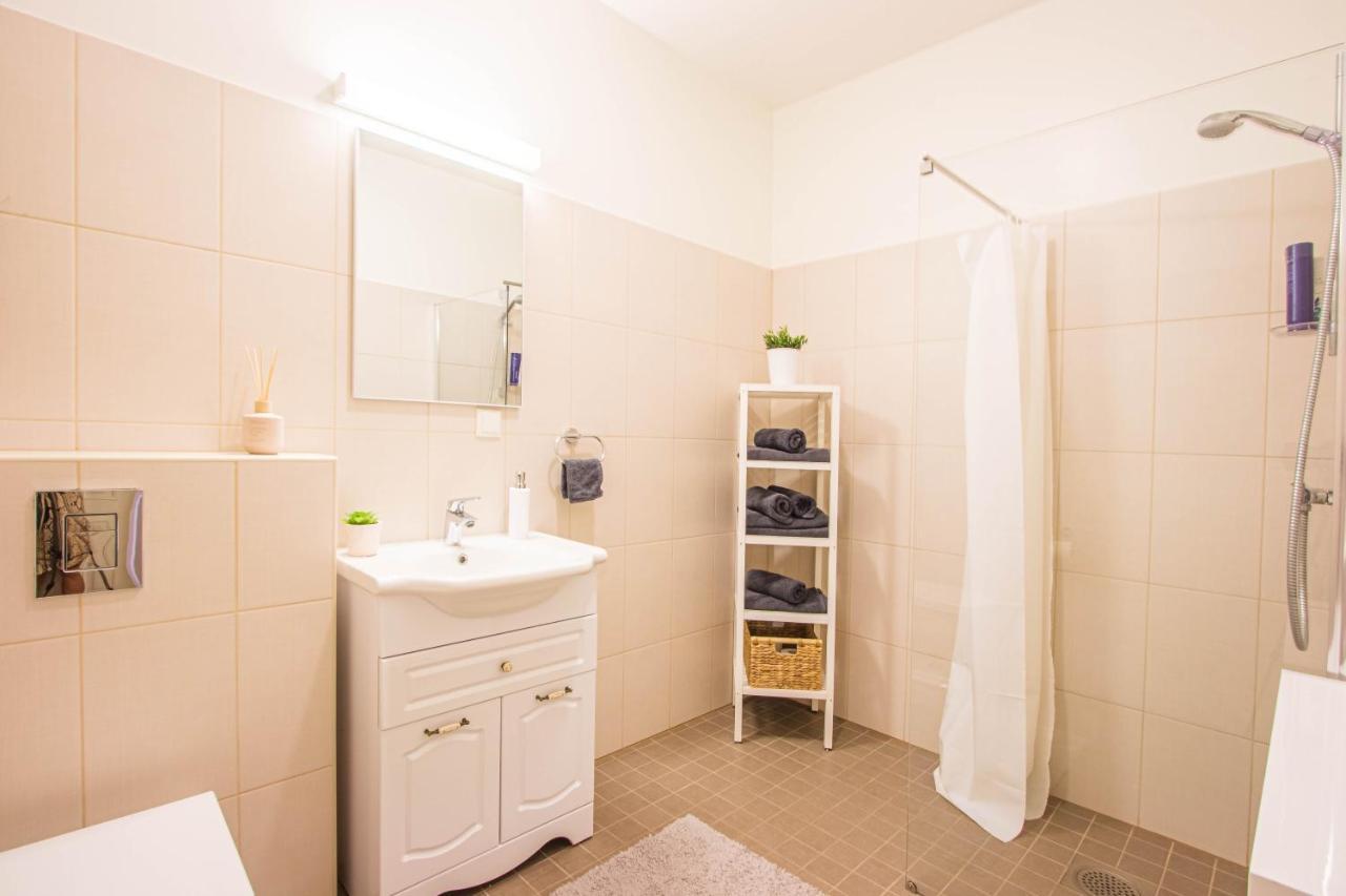 Lossi 32 Cozy Apartment Тарту Екстериор снимка