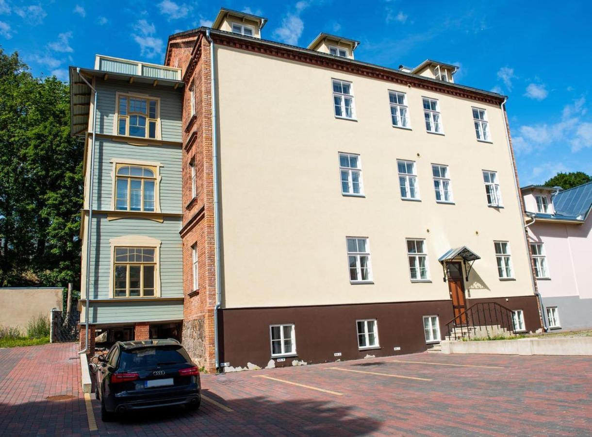 Lossi 32 Cozy Apartment Тарту Екстериор снимка